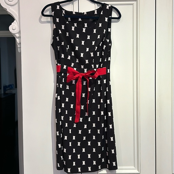 Sleeveless Dress - Picture 1 of 4